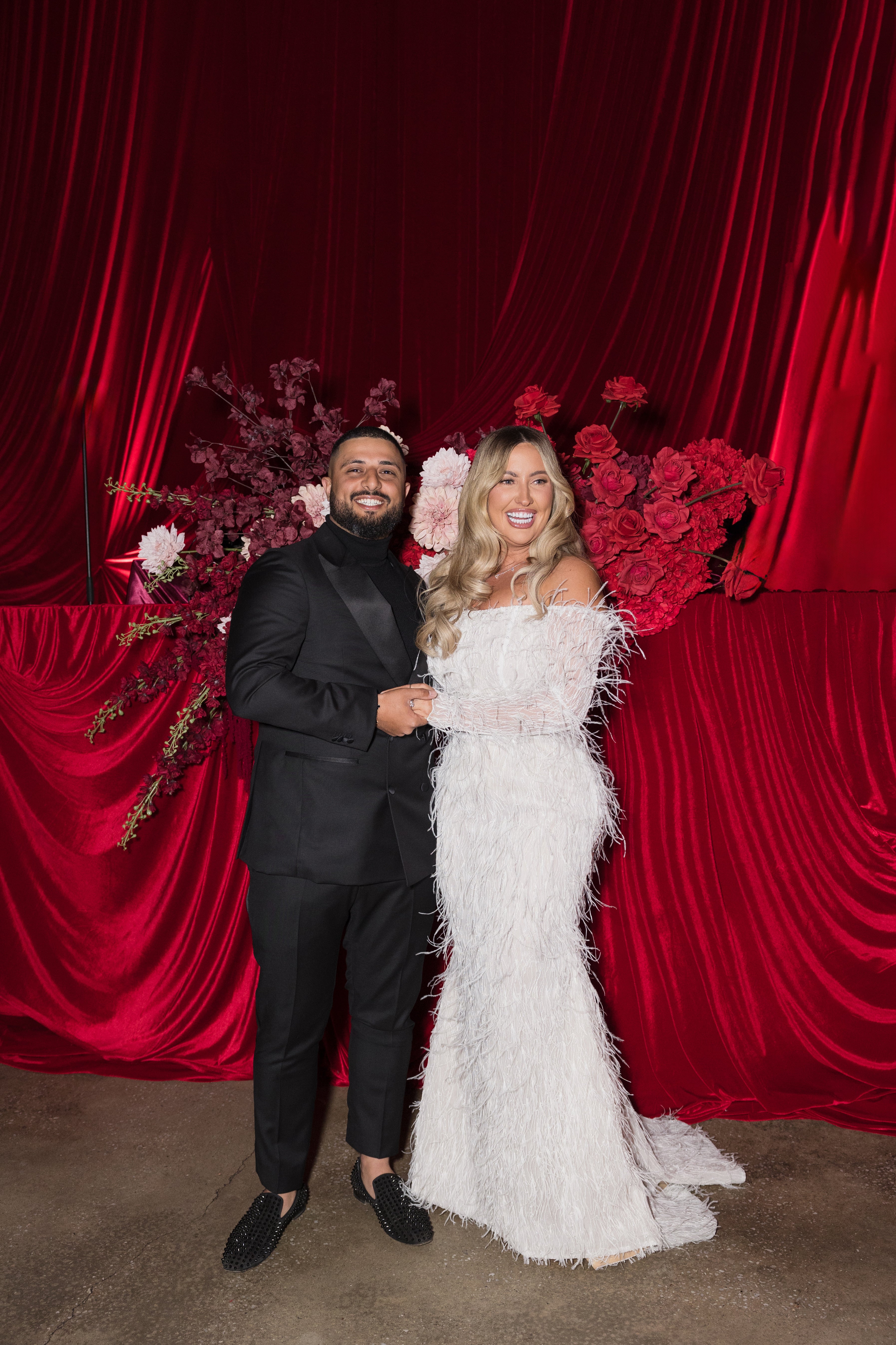 Feathered corset Alin Le Kal wedding dress