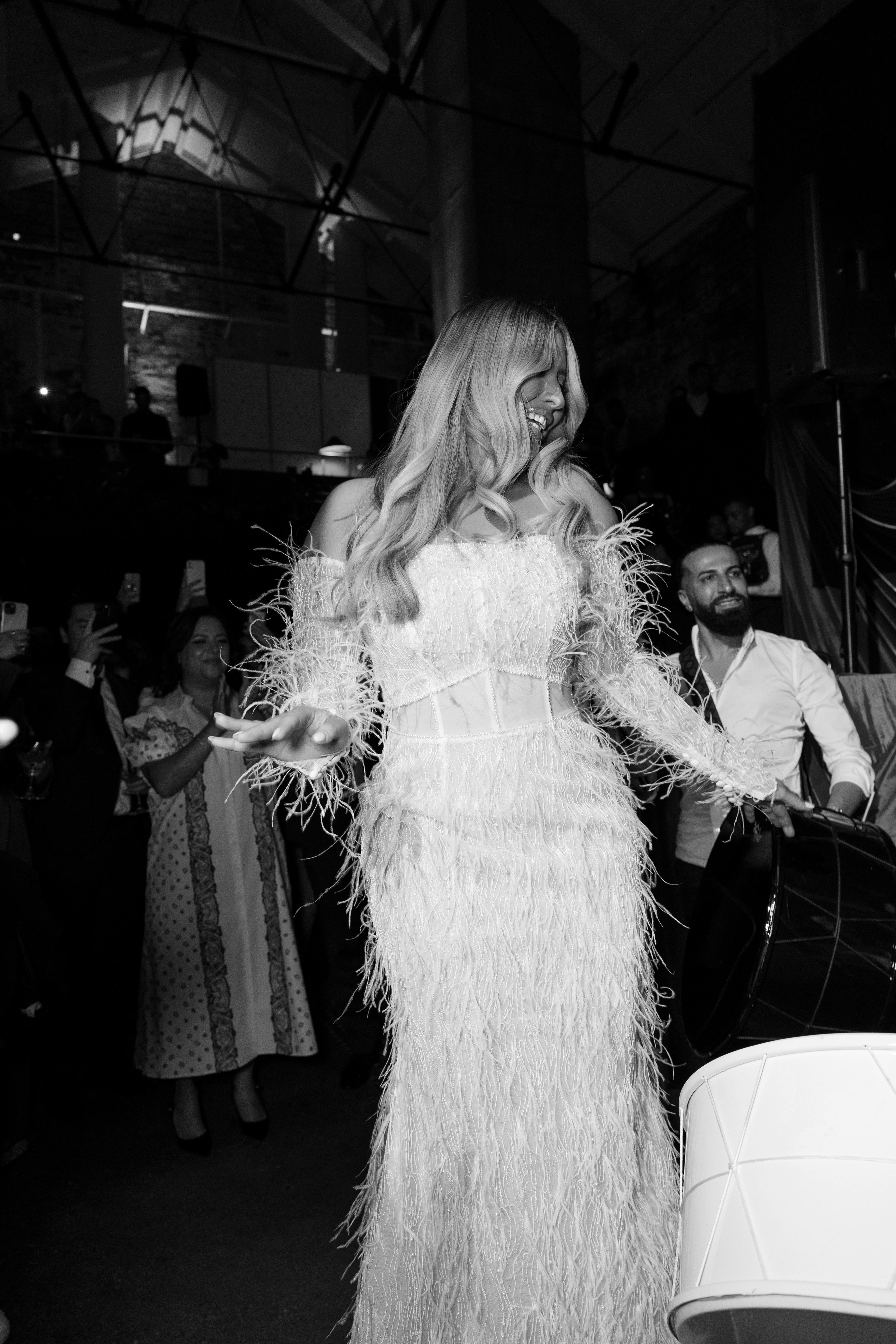 Feathered corset Alin Le Kal wedding dress